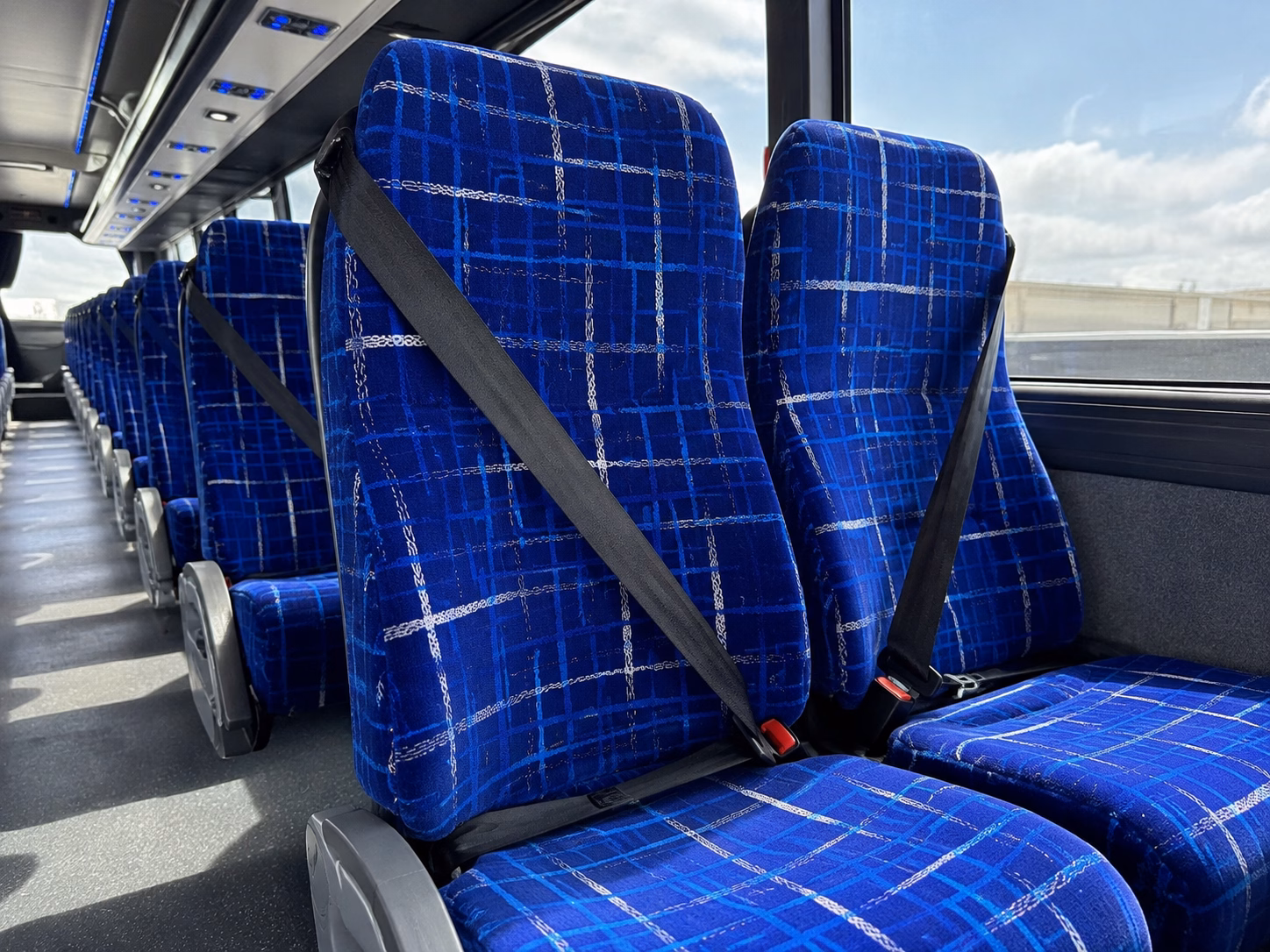 sports team fan charter bus rentals in new haven