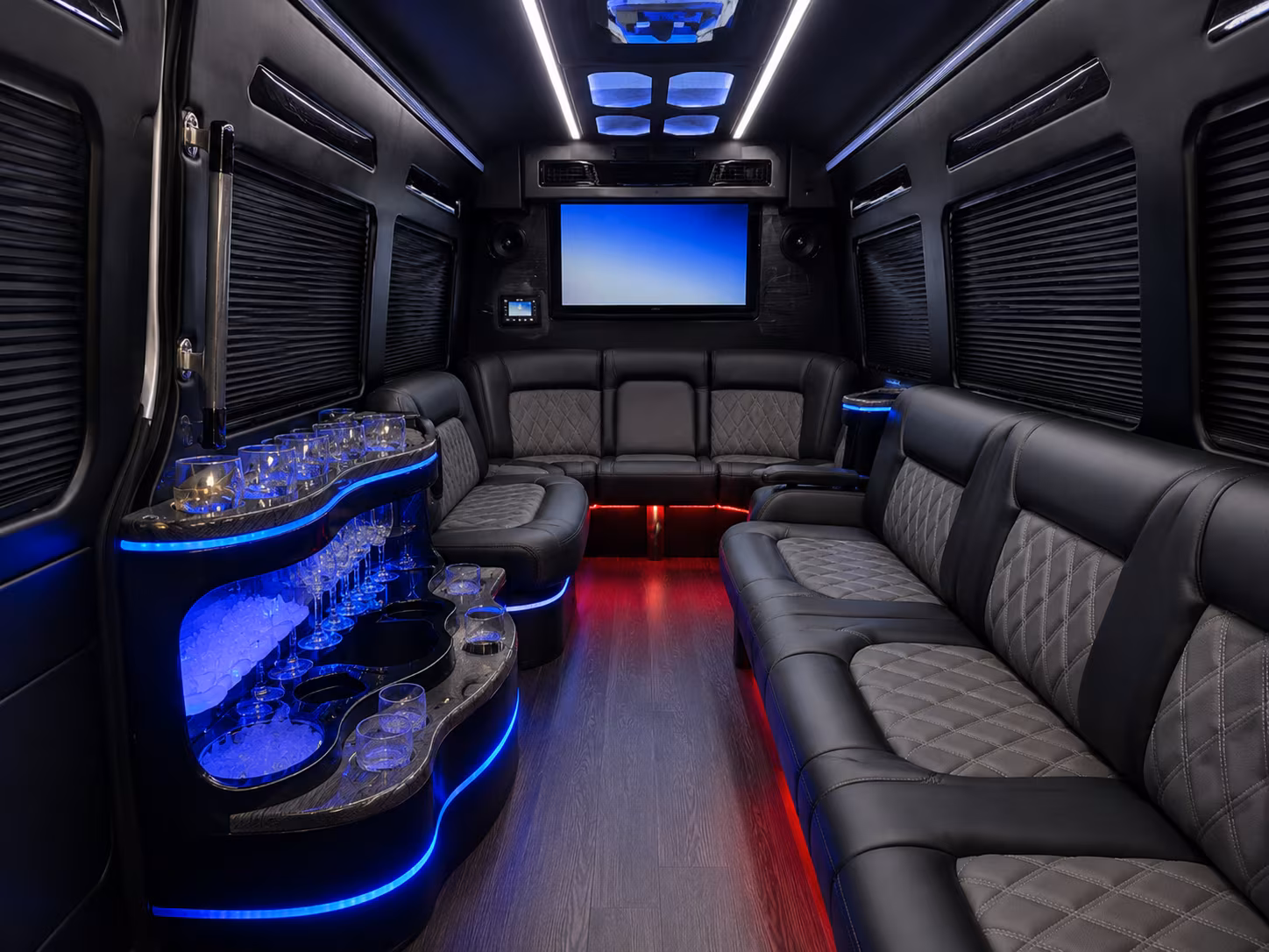 view instant online quotes for sporting event bus rentals to uconn games in storrs