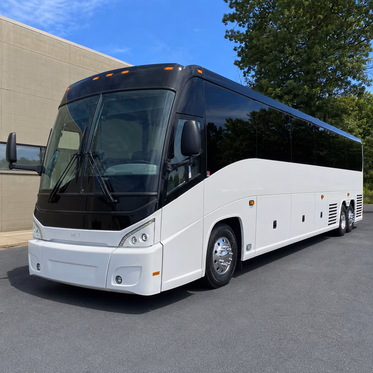 you can find and book long distance transportation in new haven and any nearby city